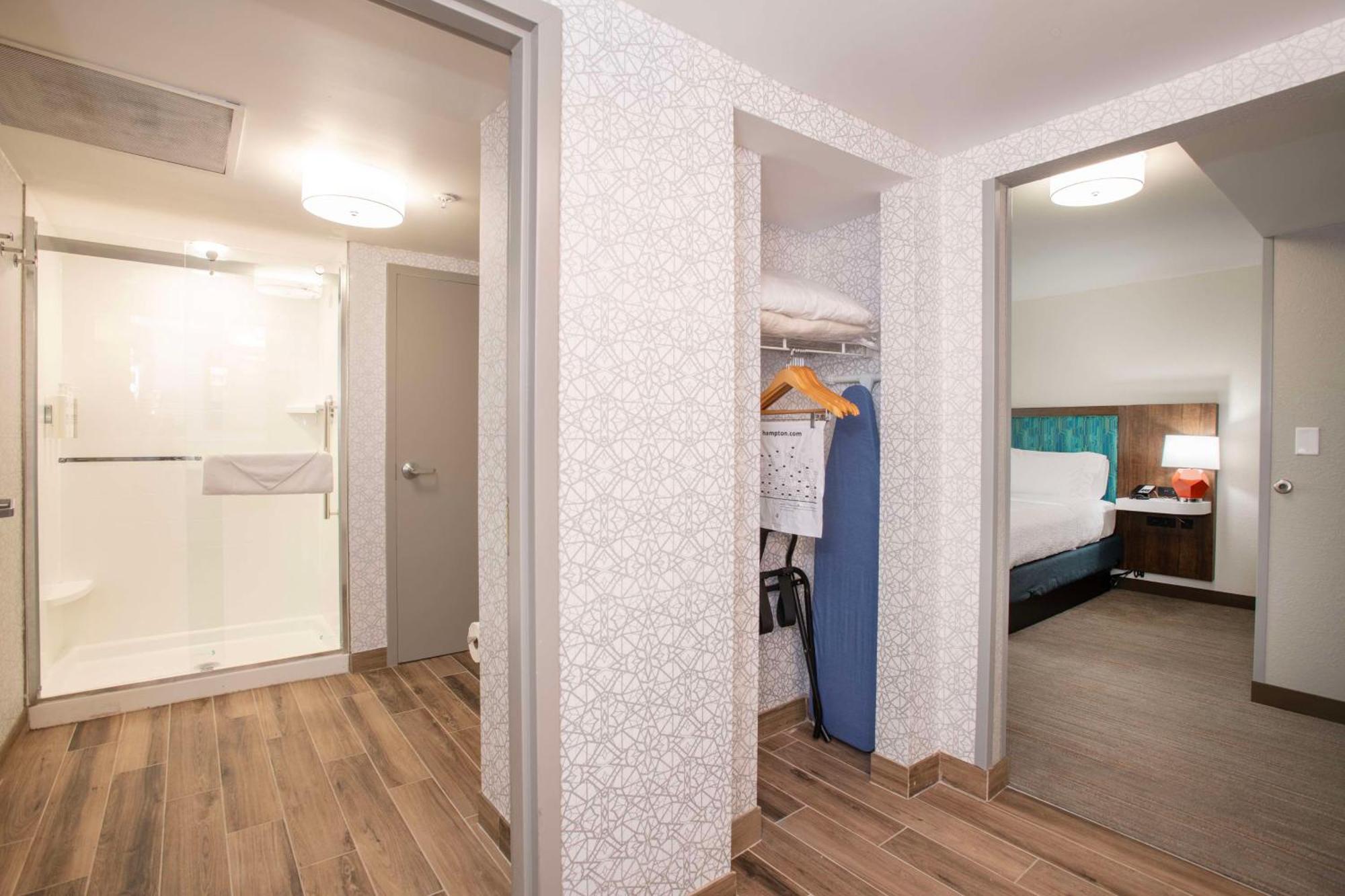 Hampton Inn Dry Ridge Exteriör bild