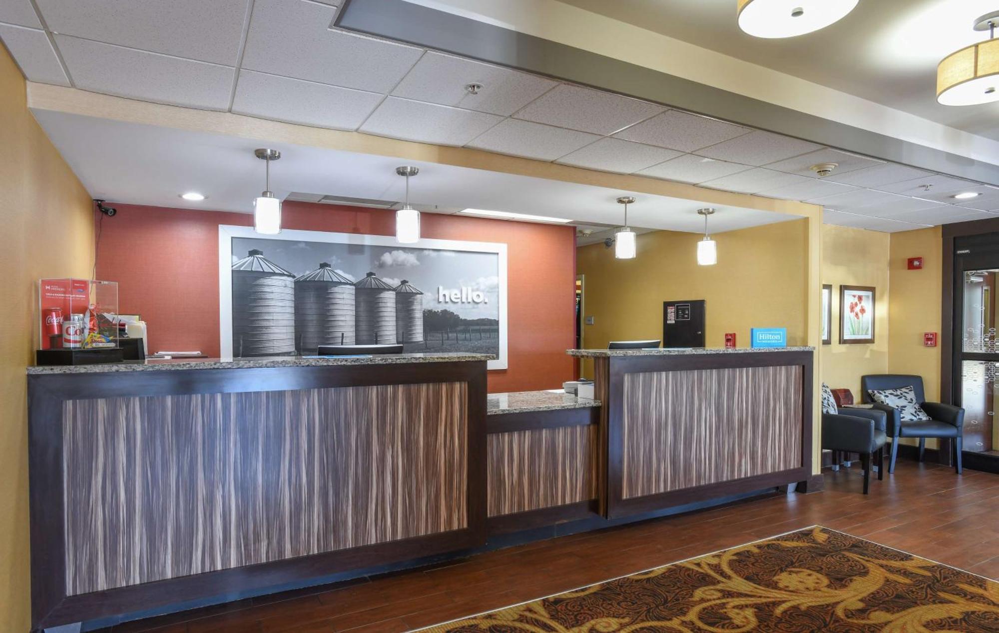 Hampton Inn Dry Ridge Exteriör bild